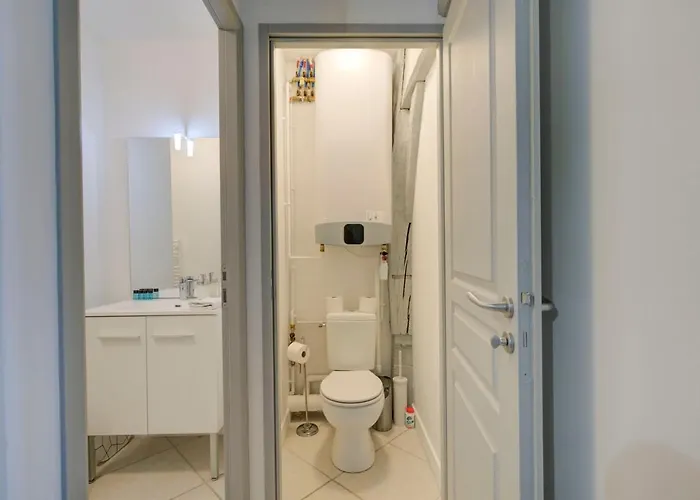 Appartement Le Chambord Beautiful Half-timbered House With Terrace Tours